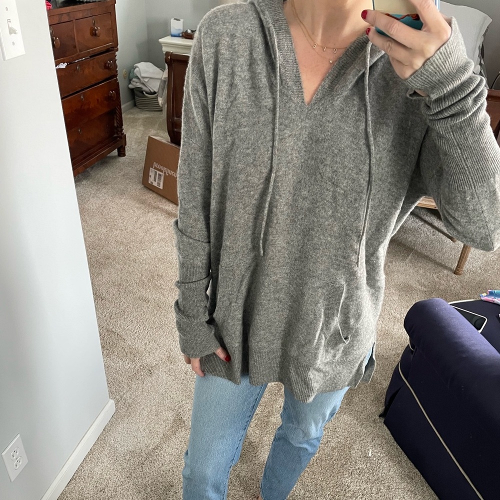 Cashmere grey hoodie sweater size Large
